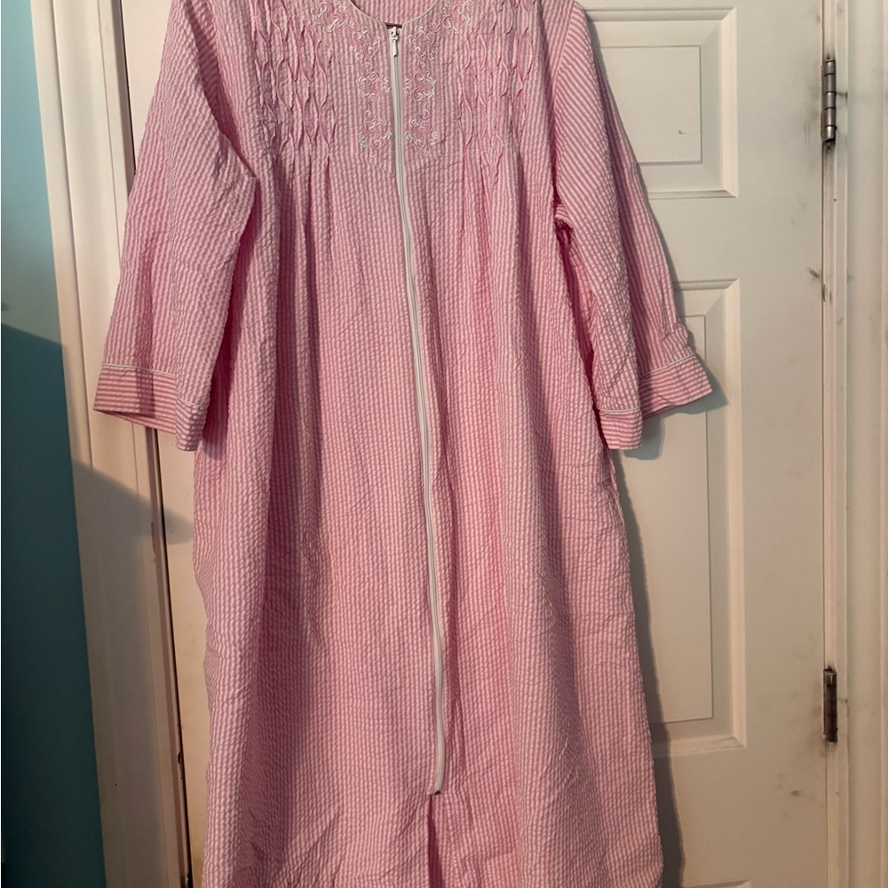 Pink Zip-Up Robe